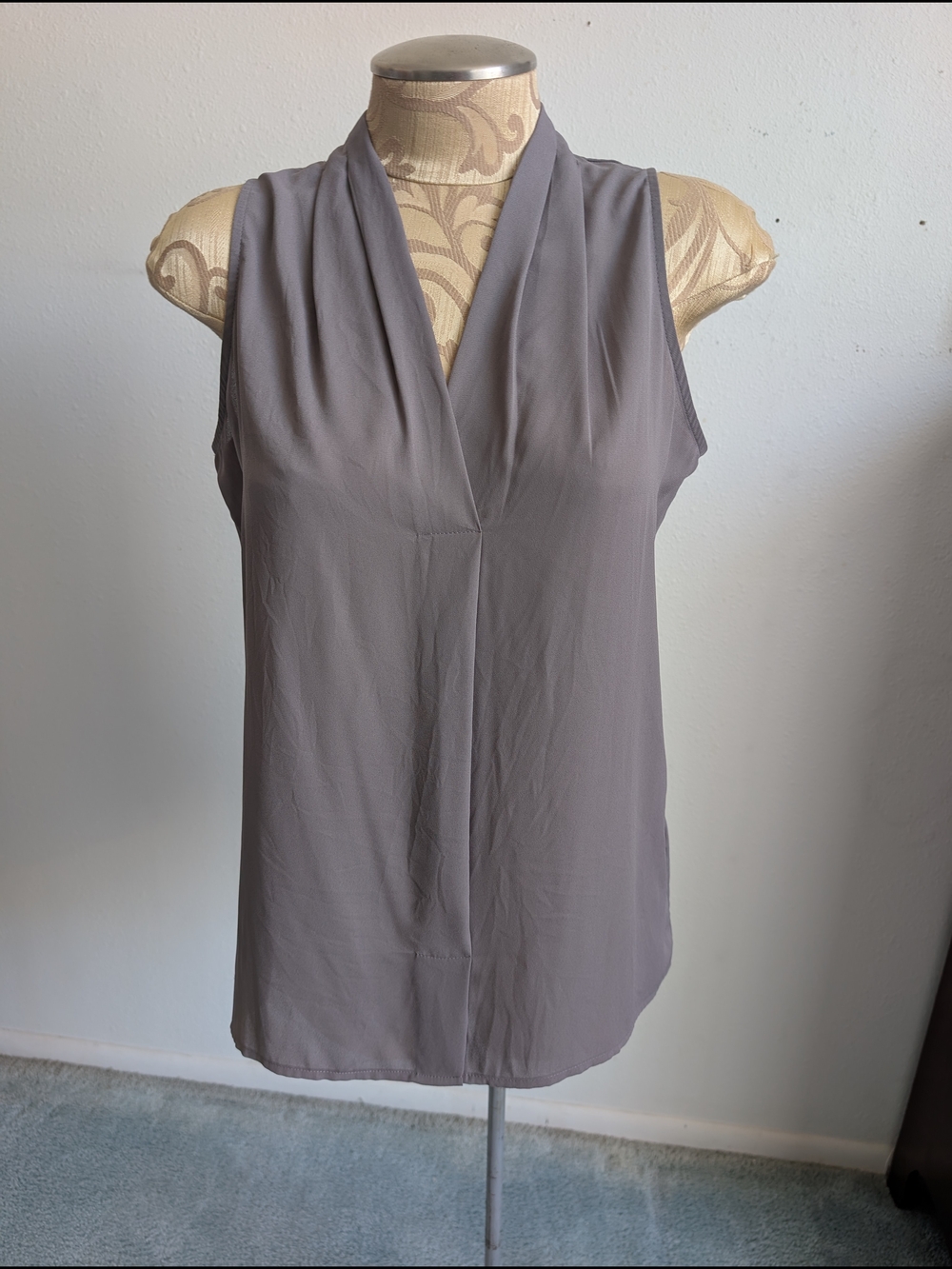 Violet & Claire Sleeveless Draped V-Neck Camisole in Gray